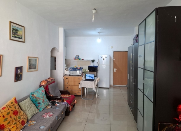 Без комиссии! Пересдаётся 2. 5 ком. кв. в Бат Яме 3500 ш.