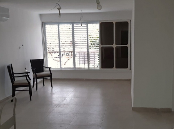 Сдается 3. 5-комнатная квартира в Наве Офер, Тель-Авив