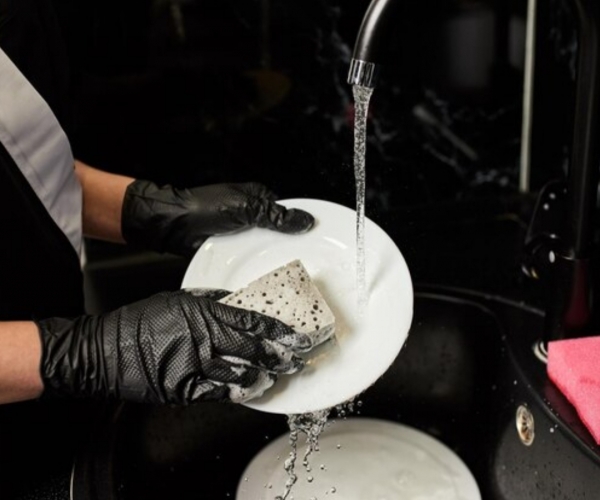 в Петах тикве нужен сотрудник на мойку посуды