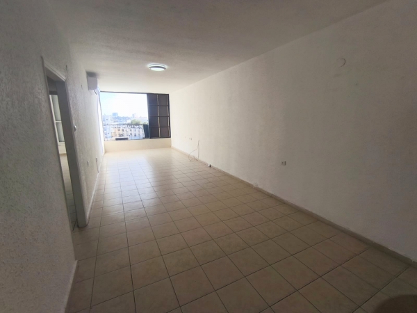 Просторная 3-комнатная квартира в прибрежном районе Бат Яма