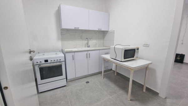 Срочно по случаю. На съем в Бат Яме .