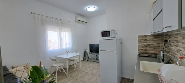 Дёшево и сердито.