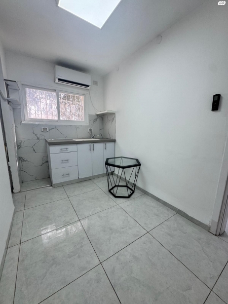 1, 5-комнатная квартира, Кирьят Биалик, ул. Шай Агнон