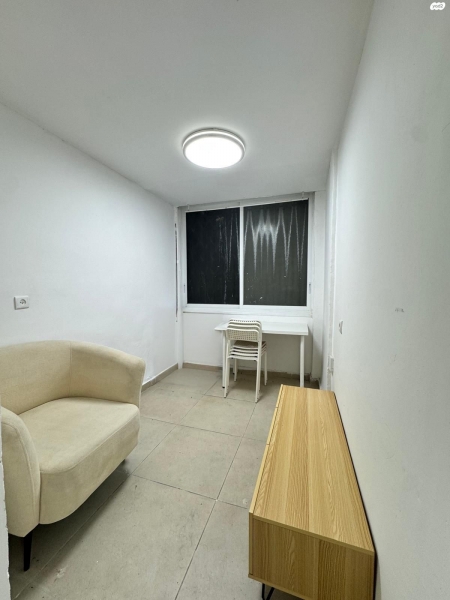 Сдаётся 2-комнатная квартира, Кирьят Бялик, ул. Хаим