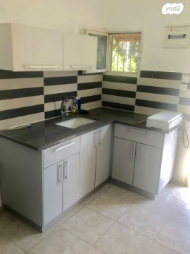 Сдаётся 2-комнатная квартира, Кирьят Моцкин, ул. Арав Бар Илан