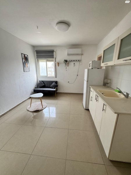 Сдаётся 2-комнатная квартира, Кирьят Моцкин, ул. Есефталь