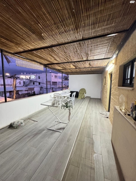 2-комнатная квартира, Кирьят Ям, ул. Гордон 3200 Шек.