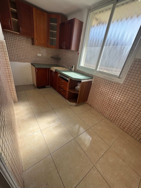 Сдаётся 3-комнатная квартира, Кирьят Ям, ул. Моше Шарет