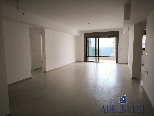 В долгосрочную аренду в новостройке в центре Нетании 5 комнат с