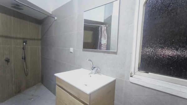 Светлая квартира после ремонта в центре города