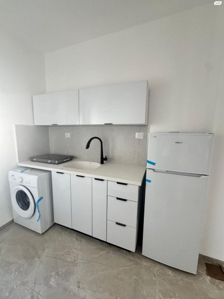 СДАЕТСЯ Кирьят Моцкин, 1, 5 комн, 2, 400₪