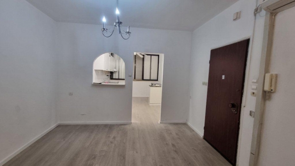 Срочно по случаю. На съем в Петах Тикве.