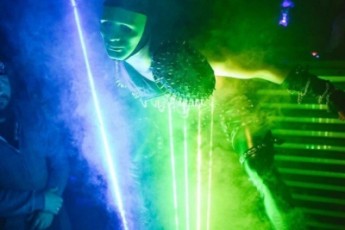 Артист оригинального жанра Laserman show предлагает свои услуги.