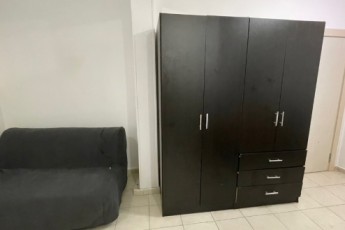 В аренду студия на Sha'ar HaGai St 14, Netanya за 3000 ₪