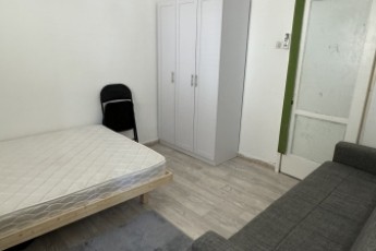 Комната с личным балконом в аренду Бат Ям