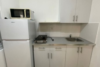 В аренду студия на Sha'ar HaGai St 14, Netanya за 3000 ₪