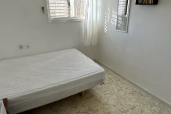 Комната около моря в аренду в Бат Ям