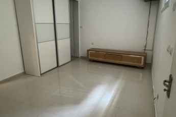 Студия около моря в аренду в Бат Ям