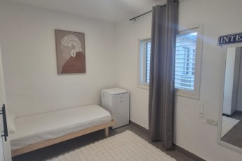 Комната около моря в аренду в Бат Ям