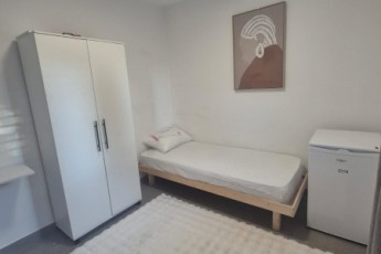Комната рядом с морем в аренду в Бат Ям