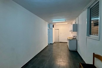 Уютная 2. 5-комнатная квартира в Бат-Яме