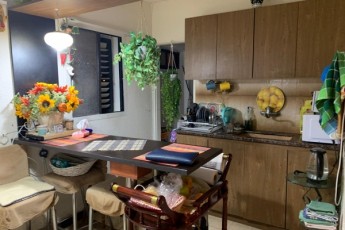 2 комнаты + балкон, 300 метров от пляжа, мебель, 2400 шекелей