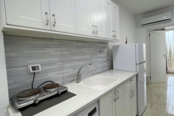 Уютная. И с большими окнамм