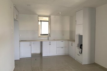 4, 5 комнаты + солнечный балкон, бронированная комната, 3500 шек