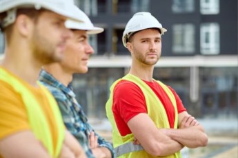 Нужны люди в Крайот, сбрасывать щебень на стройке, 500 шек. йом