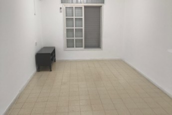 3, 5 комнаты, 1 этаж из 4, кондиционеры, кладовка, 2800 шекелей