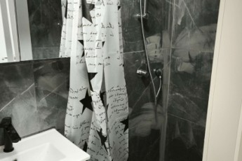 Сдаётся однокомнатная квартира в Холоне