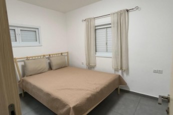 4 комнаты частично с мебелью в аренду в Нетании