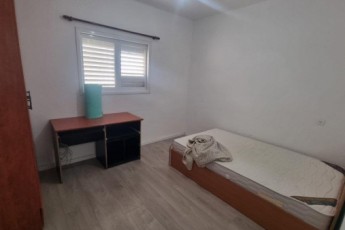 Срочно по случаю. На съем в Петах Тикве.