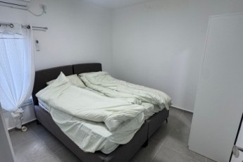 3-комнатная квартира + Гина, Кирьят Хаим, ул. Херев Леад