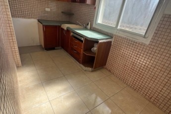 Сдаётся 3-комнатная квартира, Кирьят Ям, ул. Моше Шарет