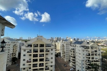 В аренду 5-комнатный дуплекс на Hartum St 34, Netanya за 8000 ₪