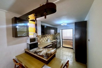 Сдаётся просторная 3, 5-комнатная квартира в Бат Яме!