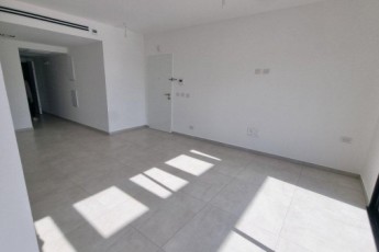 Срочно по случаю. На съем в Петах Тикве.