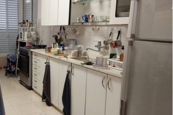 3-комнатная квартира с двориком в районе Амидар,