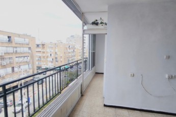 Большая 3-комнатная квартира в Бат Яме