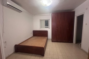 Сдается 4-х комнатная квартира в центре Герцлии