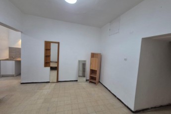 Сдается однокомнатная комнатная квартира в центре Нетании,