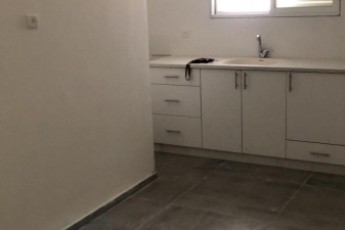 Аренда 2, 5 комн. в Бялике