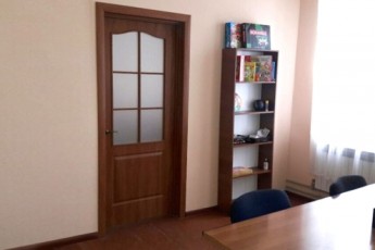 Продаю 3-комнатную квартиру в Днепропетровске