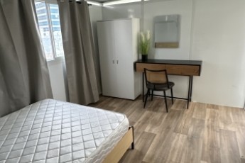Комната с балконом в бат ям