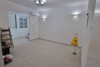 Срочно по случаю! На съем в Петах Тикве!