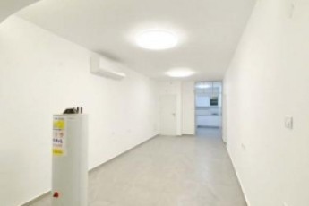 Квартира-сдам 4 ком,